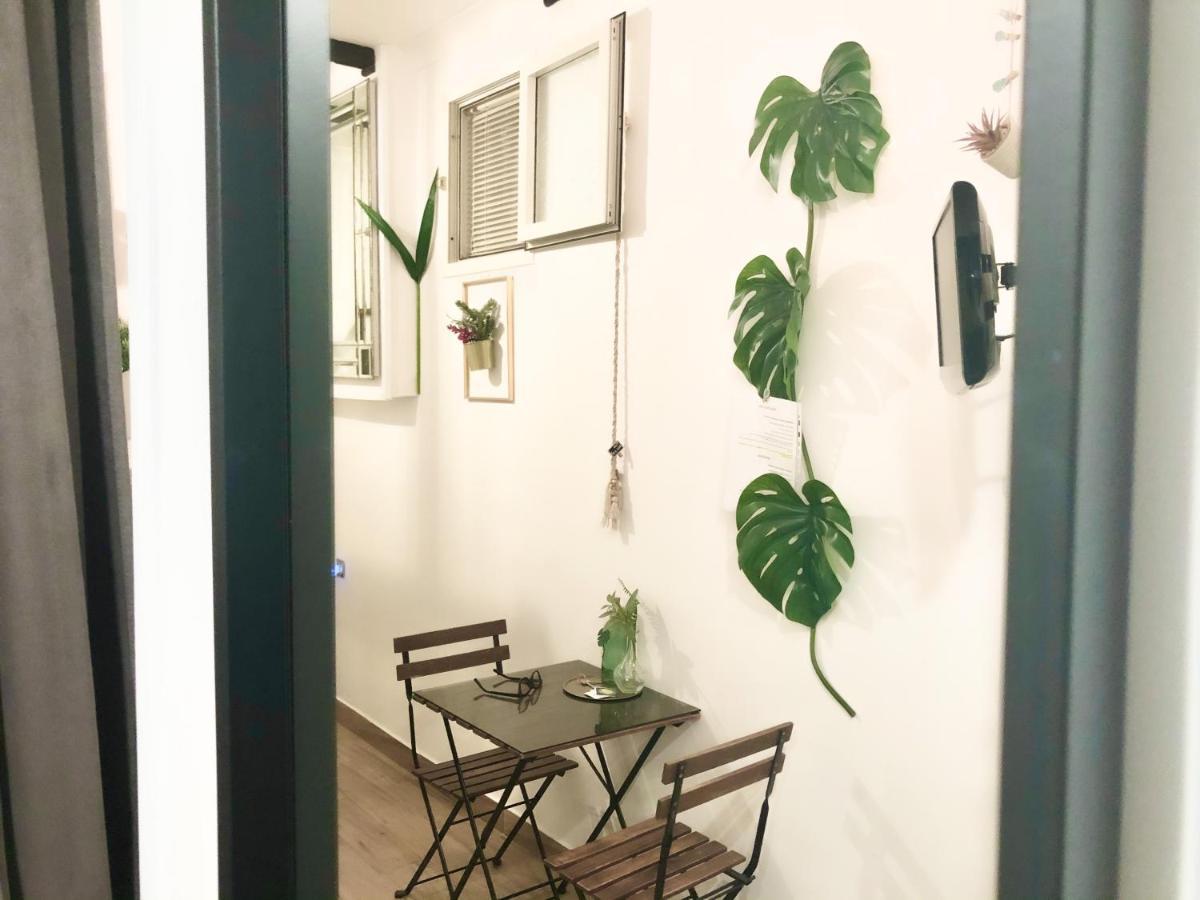 Jungle 13 - Room And Apartments Napoli Eksteriør billede